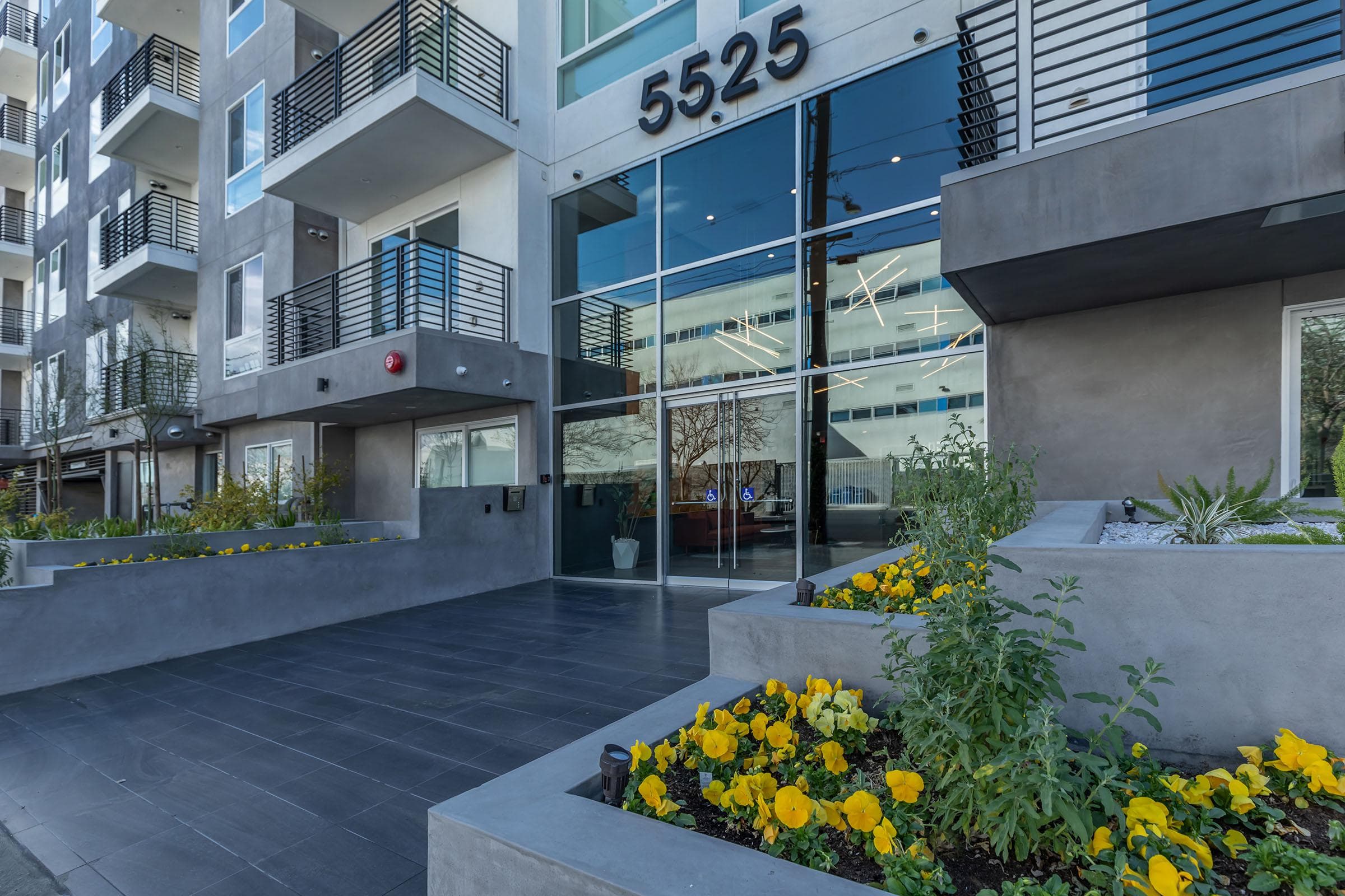 Multi-unit development project — HDR Windows